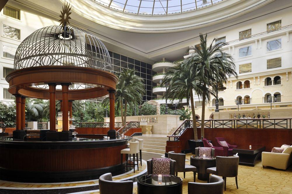 The Bristol Hotel Dubaj Kültér fotó