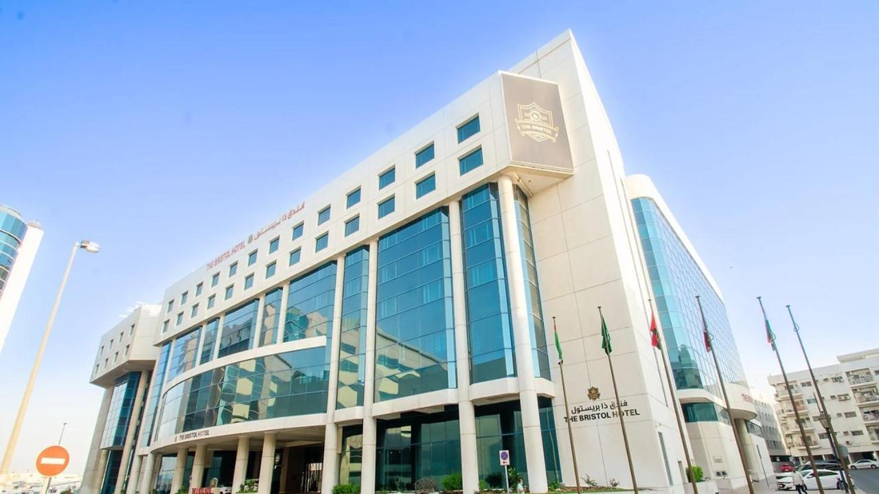 The Bristol Hotel Dubaj Kültér fotó
