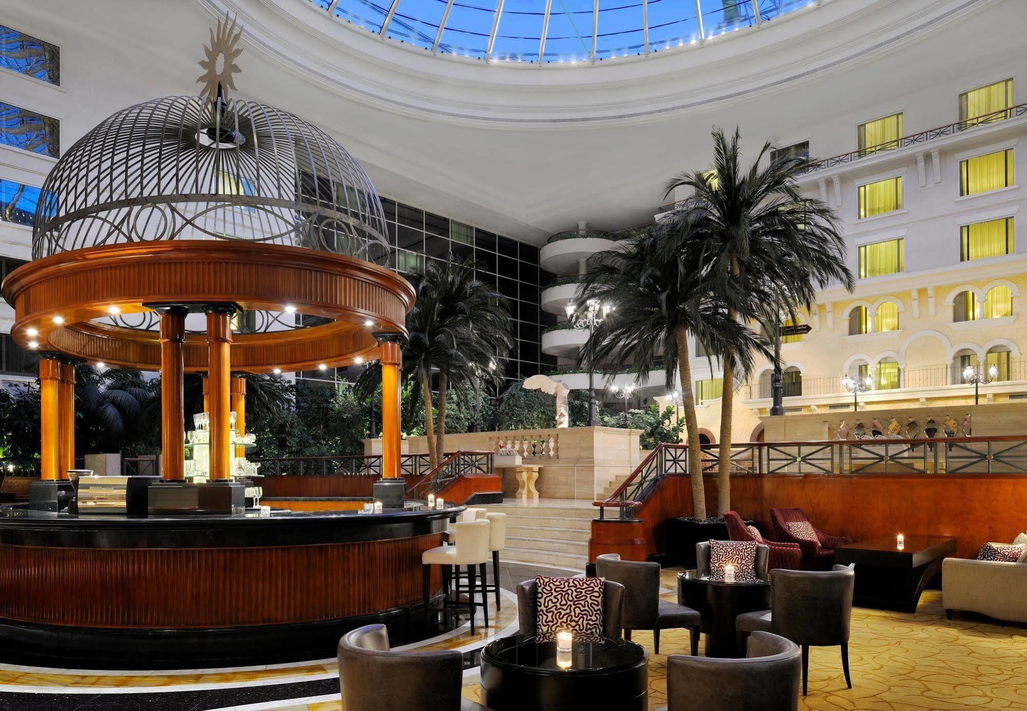 The Bristol Hotel Dubaj Beltér fotó